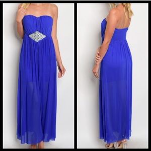 CLEARANCEJeweled beautiful strapless maxi dress